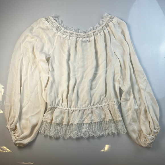 Tamara Mellon 100% Silk Lace Trim Cold Shoulder Blouse S58-7 - Picture 9 of 9